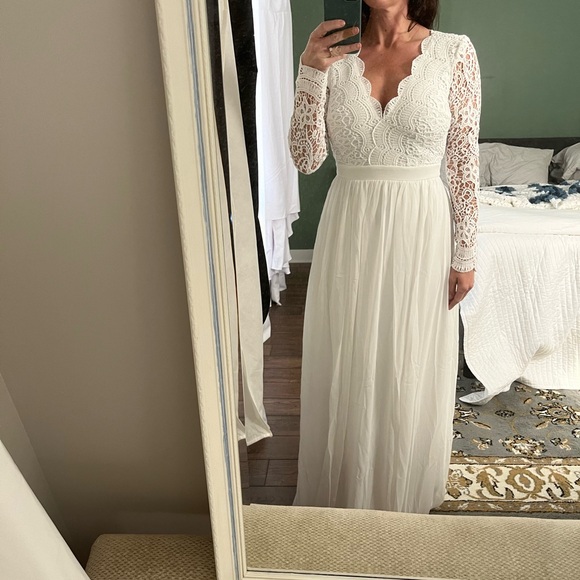 Dress - Picture 3 of 6